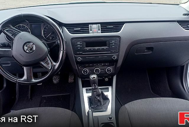 Серый Шкода Октавия, объемом двигателя 1.8 л и пробегом 157 тыс. км за 10700 $, фото 7 на Automoto.ua