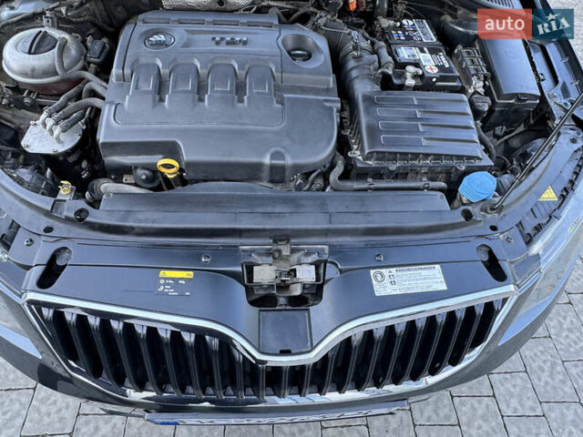 Сірий Шкода Октавія, об'ємом двигуна 2 л та пробігом 237 тис. км за 13300 $, фото 17 на Automoto.ua