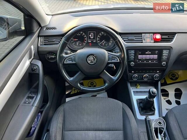 Серый Шкода Октавия, объемом двигателя 1.97 л и пробегом 246 тыс. км за 12500 $, фото 19 на Automoto.ua