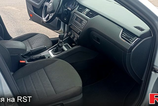 Серый Шкода Октавия, объемом двигателя 1.8 л и пробегом 157 тыс. км за 10700 $, фото 6 на Automoto.ua