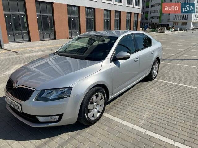 Серый Шкода Октавия, объемом двигателя 1.6 л и пробегом 188 тыс. км за 10700 $, фото 3 на Automoto.ua