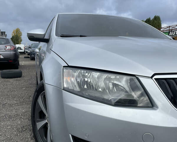 Серый Шкода Октавия, объемом двигателя 1.6 л и пробегом 242 тыс. км за 10850 $, фото 1 на Automoto.ua