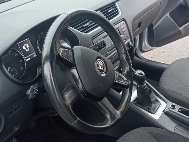 Сірий Шкода Октавія, об'ємом двигуна 1.8 л та пробігом 157 тис. км за 10300 $, фото 12 на Automoto.ua