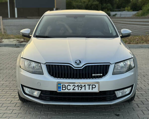 Серый Шкода Октавия, объемом двигателя 1.6 л и пробегом 228 тыс. км за 10400 $, фото 1 на Automoto.ua