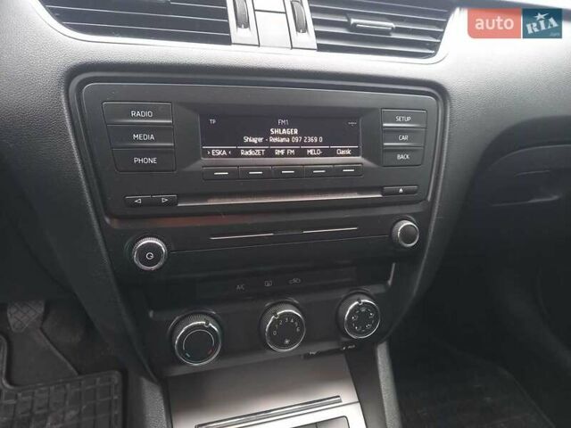 Сірий Шкода Октавія, об'ємом двигуна 2 л та пробігом 162 тис. км за 11800 $, фото 25 на Automoto.ua