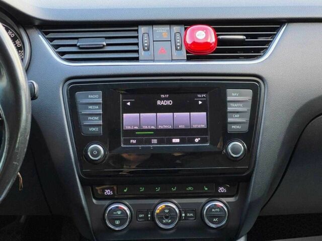 Серый Шкода Октавия, объемом двигателя 2 л и пробегом 246 тыс. км за 12500 $, фото 16 на Automoto.ua