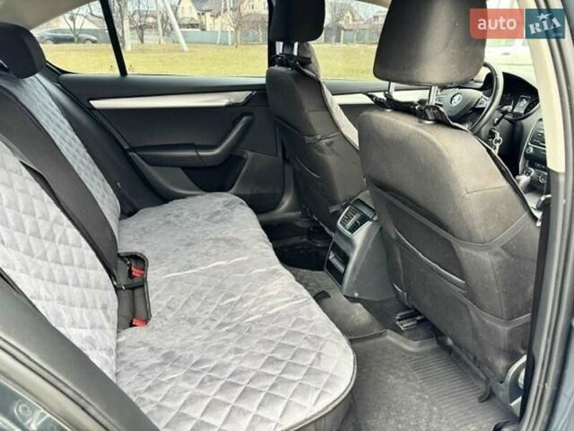 Сірий Шкода Октавія, об'ємом двигуна 1.8 л та пробігом 224 тис. км за 9500 $, фото 7 на Automoto.ua