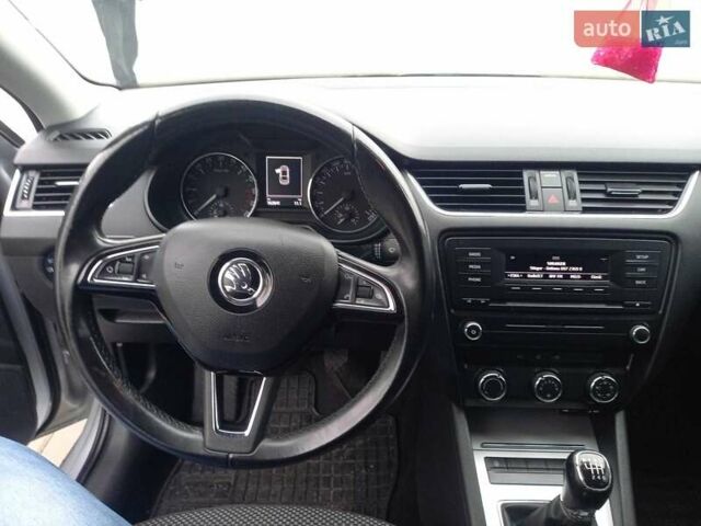 Сірий Шкода Октавія, об'ємом двигуна 2 л та пробігом 162 тис. км за 11800 $, фото 27 на Automoto.ua