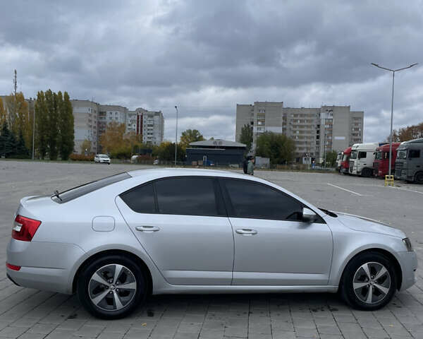Серый Шкода Октавия, объемом двигателя 1.6 л и пробегом 242 тыс. км за 10850 $, фото 6 на Automoto.ua