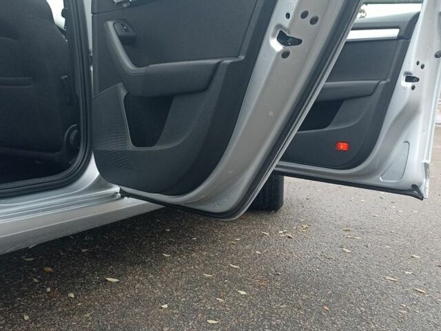 Сірий Шкода Октавія, об'ємом двигуна 1.8 л та пробігом 157 тис. км за 10300 $, фото 10 на Automoto.ua