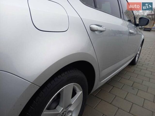 Сірий Шкода Октавія, об'ємом двигуна 2 л та пробігом 162 тис. км за 11800 $, фото 5 на Automoto.ua