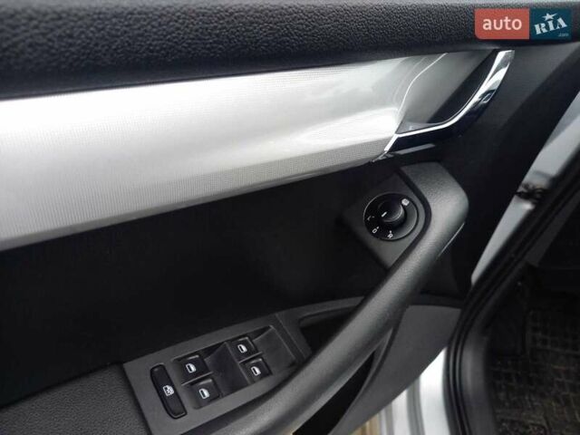 Сірий Шкода Октавія, об'ємом двигуна 2 л та пробігом 162 тис. км за 11800 $, фото 22 на Automoto.ua