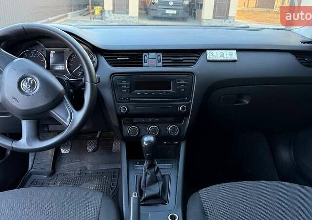 Сірий Шкода Октавія, об'ємом двигуна 1.2 л та пробігом 240 тис. км за 10500 $, фото 9 на Automoto.ua