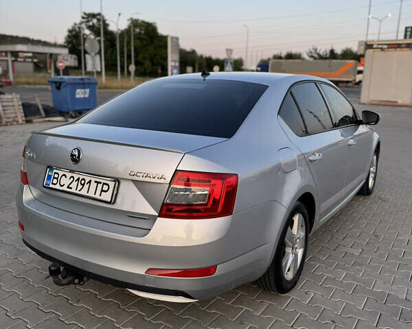 Серый Шкода Октавия, объемом двигателя 1.6 л и пробегом 228 тыс. км за 10400 $, фото 4 на Automoto.ua