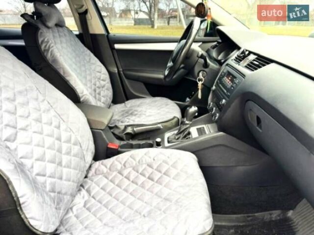 Сірий Шкода Октавія, об'ємом двигуна 1.8 л та пробігом 224 тис. км за 9500 $, фото 5 на Automoto.ua