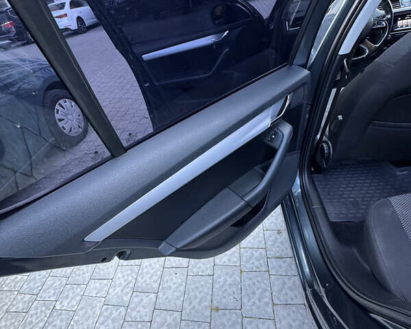 Сірий Шкода Октавія, об'ємом двигуна 2 л та пробігом 237 тис. км за 13300 $, фото 19 на Automoto.ua