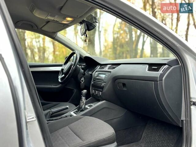 Сірий Шкода Октавія, об'ємом двигуна 1.4 л та пробігом 360 тис. км за 7800 $, фото 11 на Automoto.ua