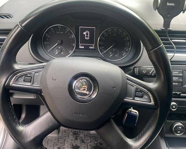 Серый Шкода Октавия, объемом двигателя 1.4 л и пробегом 90 тыс. км за 12000 $, фото 15 на Automoto.ua