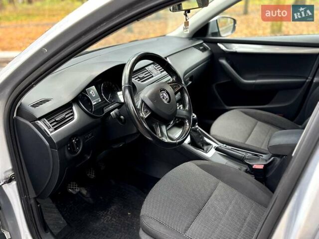 Сірий Шкода Октавія, об'ємом двигуна 1.4 л та пробігом 360 тис. км за 7800 $, фото 17 на Automoto.ua