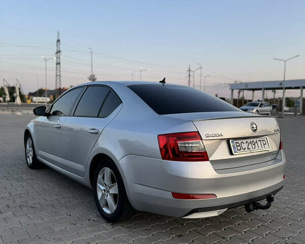 Серый Шкода Октавия, объемом двигателя 1.6 л и пробегом 228 тыс. км за 10400 $, фото 6 на Automoto.ua