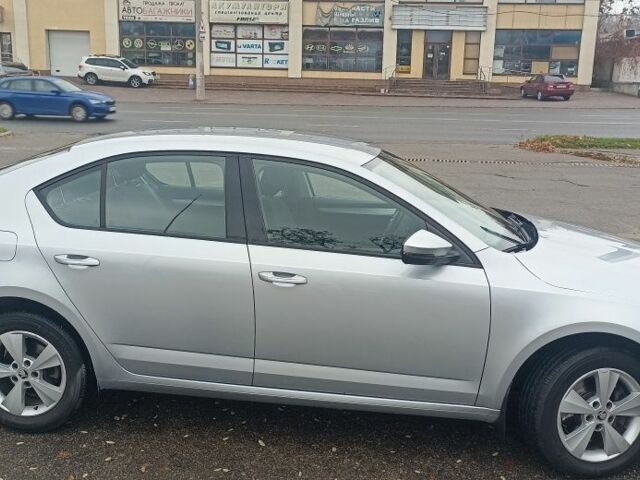 Сірий Шкода Октавія, об'ємом двигуна 1.8 л та пробігом 157 тис. км за 10300 $, фото 4 на Automoto.ua