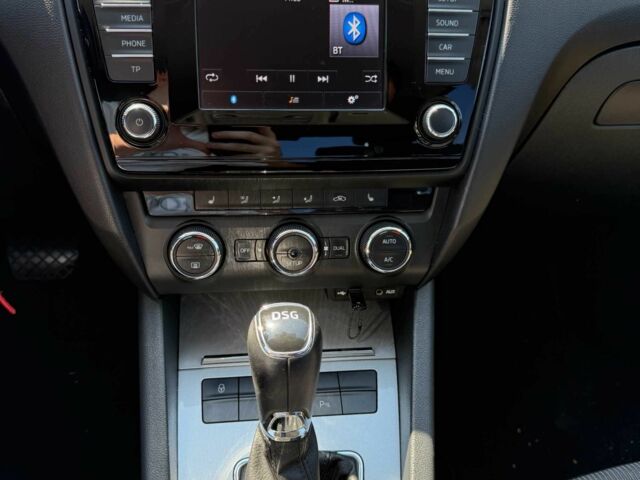 Серый Шкода Октавия, объемом двигателя 1.8 л и пробегом 120 тыс. км за 12500 $, фото 9 на Automoto.ua