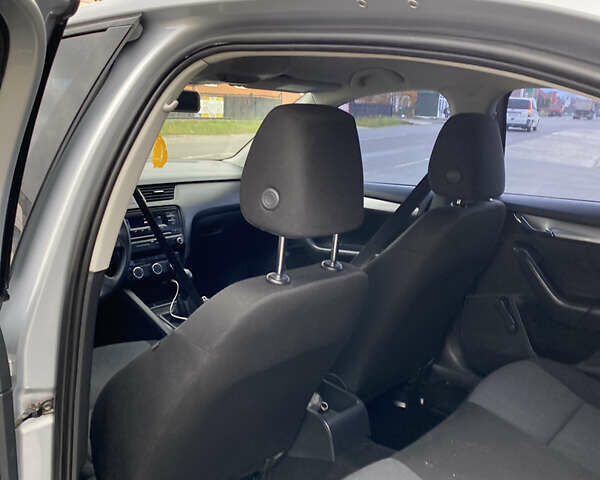 Сірий Шкода Октавія, об'ємом двигуна 1.6 л та пробігом 250 тис. км за 8900 $, фото 22 на Automoto.ua