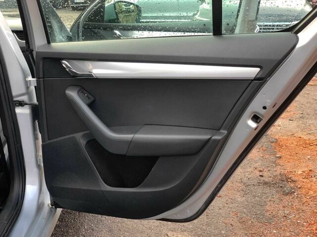 Серый Шкода Октавия, объемом двигателя 1.4 л и пробегом 360 тыс. км за 7390 $, фото 17 на Automoto.ua