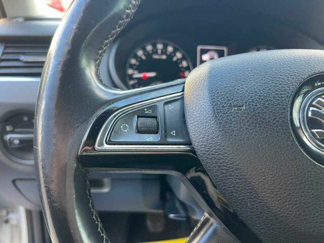 Серый Шкода Октавия, объемом двигателя 2 л и пробегом 246 тыс. км за 12500 $, фото 12 на Automoto.ua