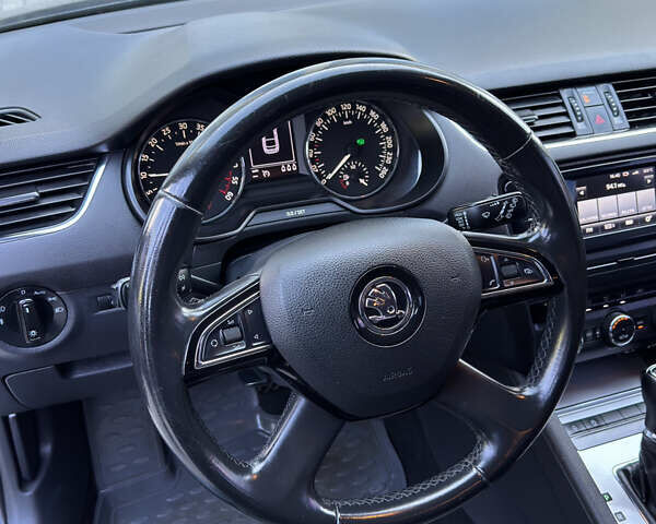 Сірий Шкода Октавія, об'ємом двигуна 2 л та пробігом 237 тис. км за 13300 $, фото 15 на Automoto.ua