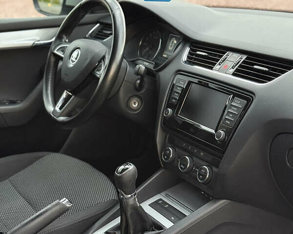 Сірий Шкода Октавія, об'ємом двигуна 1.6 л та пробігом 244 тис. км за 10200 $, фото 43 на Automoto.ua