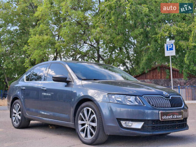 Сірий Шкода Октавія, об'ємом двигуна 1.6 л та пробігом 245 тис. км за 12999 $, фото 1 на Automoto.ua