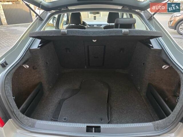 Серый Шкода Октавия, объемом двигателя 2 л и пробегом 222 тыс. км за 12200 $, фото 28 на Automoto.ua