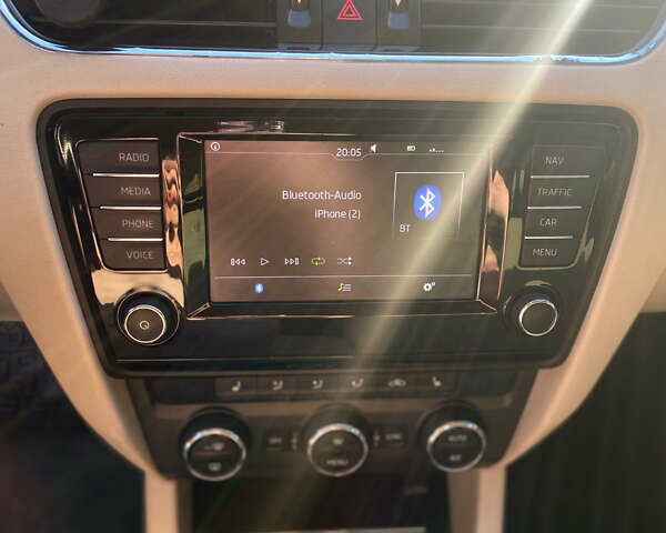 Серый Шкода Октавия, объемом двигателя 1.6 л и пробегом 255 тыс. км за 11300 $, фото 15 на Automoto.ua