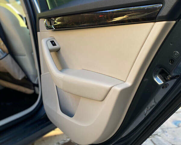 Серый Шкода Октавия, объемом двигателя 1.6 л и пробегом 255 тыс. км за 11300 $, фото 22 на Automoto.ua