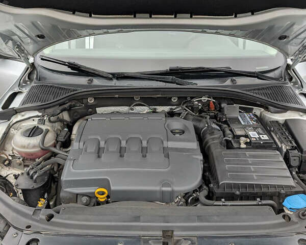 Серый Шкода Октавия, объемом двигателя 2 л и пробегом 269 тыс. км за 11500 $, фото 9 на Automoto.ua