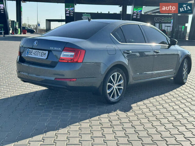 Серый Шкода Октавия, объемом двигателя 1.6 л и пробегом 246 тыс. км за 12500 $, фото 1 на Automoto.ua