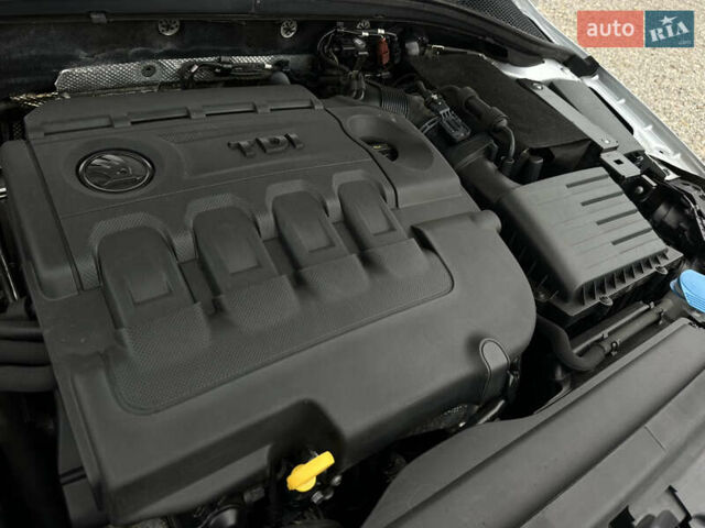 Сірий Шкода Октавія, об'ємом двигуна 1.6 л та пробігом 245 тис. км за 10999 $, фото 25 на Automoto.ua
