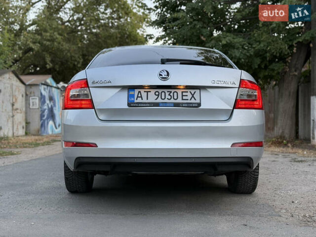 Серый Шкода Октавия, объемом двигателя 1.6 л и пробегом 210 тыс. км за 12000 $, фото 6 на Automoto.ua