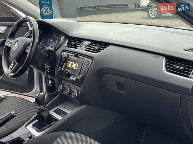 Сірий Шкода Октавія, об'ємом двигуна 1.6 л та пробігом 245 тис. км за 10999 $, фото 18 на Automoto.ua