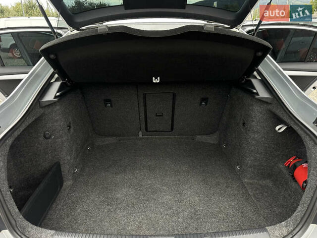 Сірий Шкода Октавія, об'ємом двигуна 1.6 л та пробігом 245 тис. км за 10999 $, фото 20 на Automoto.ua