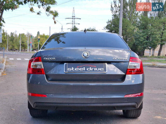 Сірий Шкода Октавія, об'ємом двигуна 1.6 л та пробігом 245 тис. км за 12999 $, фото 4 на Automoto.ua