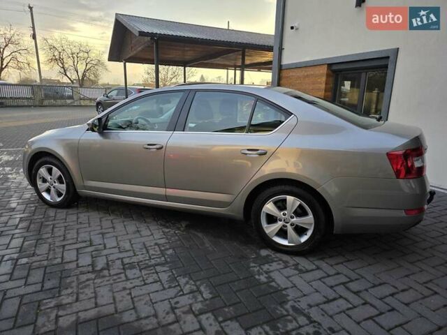 Серый Шкода Октавия, объемом двигателя 2 л и пробегом 222 тыс. км за 12200 $, фото 5 на Automoto.ua