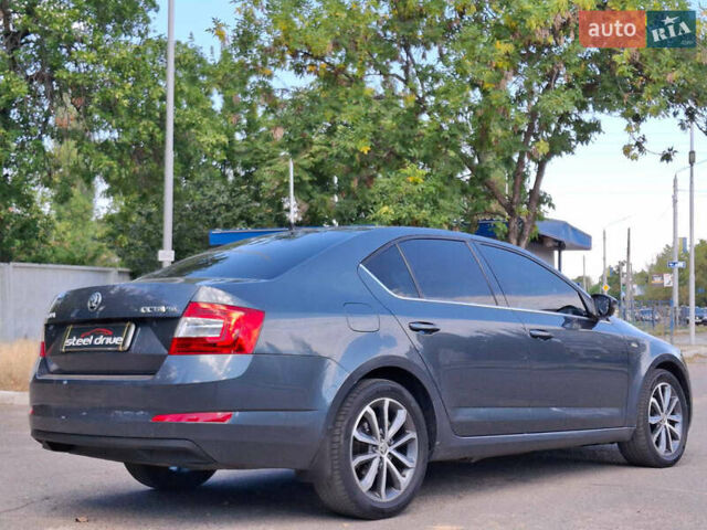 Сірий Шкода Октавія, об'ємом двигуна 1.6 л та пробігом 245 тис. км за 12999 $, фото 3 на Automoto.ua