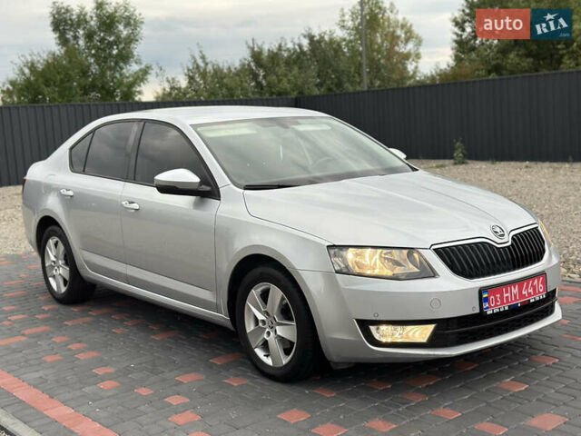 Сірий Шкода Октавія, об'ємом двигуна 1.6 л та пробігом 245 тис. км за 10999 $, фото 4 на Automoto.ua