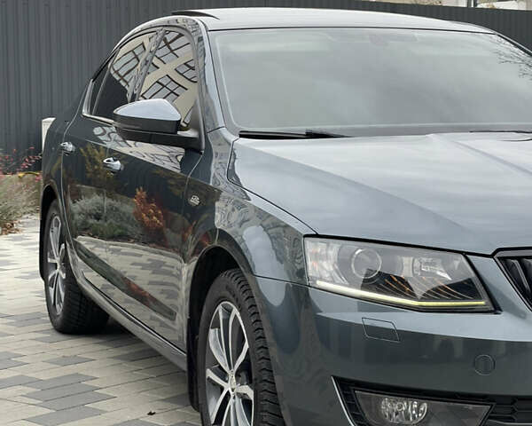 Серый Шкода Октавия, объемом двигателя 1.97 л и пробегом 275 тыс. км за 14300 $, фото 4 на Automoto.ua