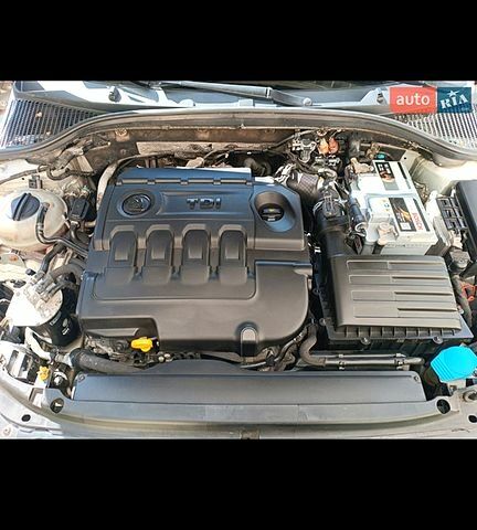 Шкода Октавия 2015 в Полтаве на Automoto.ua Серый Шкода Октавия, объемом двигателя 1.6 л и пробегом 200 тыс. км за 9800 $, фото 3 на Automoto.ua