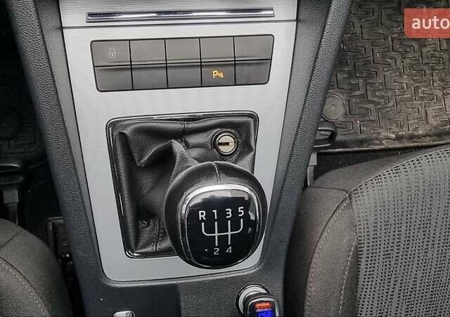 Серый Шкода Октавия, объемом двигателя 1.6 л и пробегом 250 тыс. км за 11800 $, фото 16 на Automoto.ua