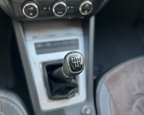 Сірий Шкода Октавія, об'ємом двигуна 1.6 л та пробігом 245 тис. км за 12999 $, фото 14 на Automoto.ua