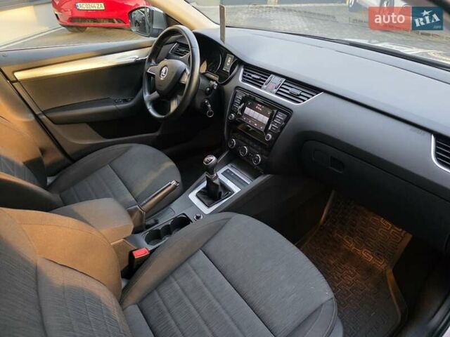 Серый Шкода Октавия, объемом двигателя 2 л и пробегом 222 тыс. км за 12200 $, фото 30 на Automoto.ua